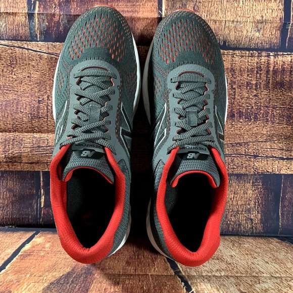 New Balance Fresh Foam Arishi v2 Mens 9 Gray Red Running Shoes MARISCG2 - Picture 10 of 12